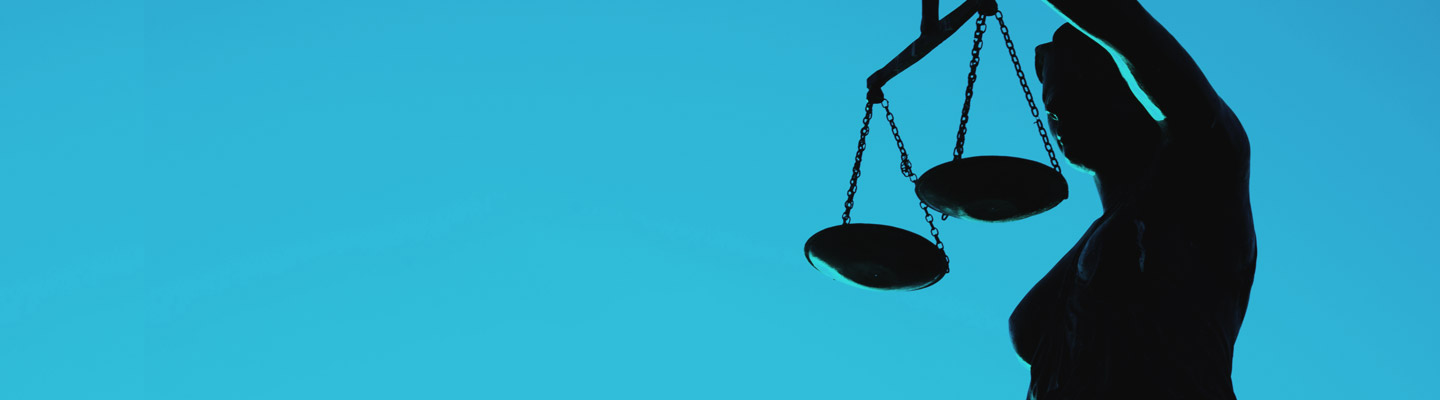 Personnes en interaction dans une réunion