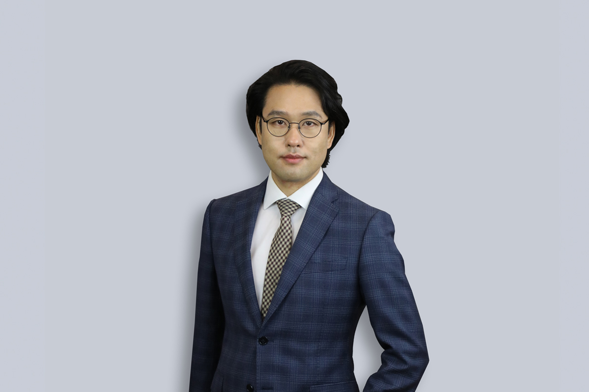 Portrait of Ian Park
